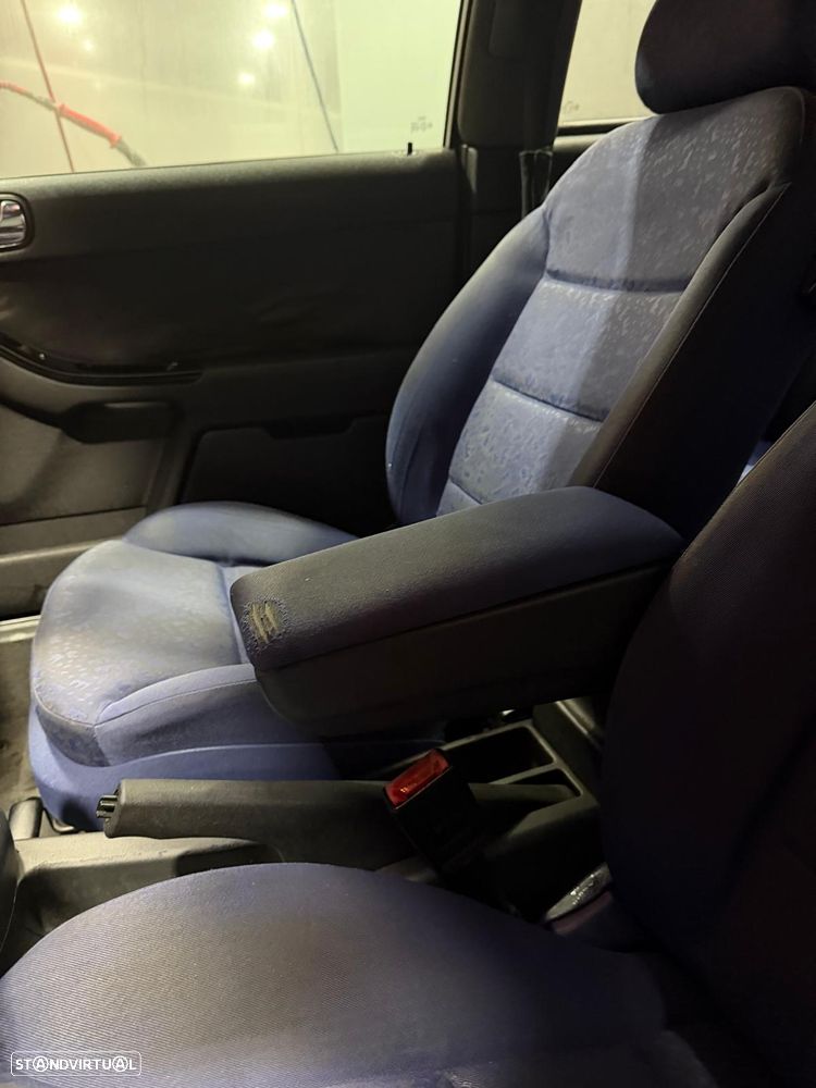 Audi A3 1.9 TDI Sport - 12