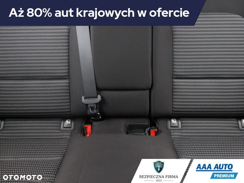 Kia Ceed - 11