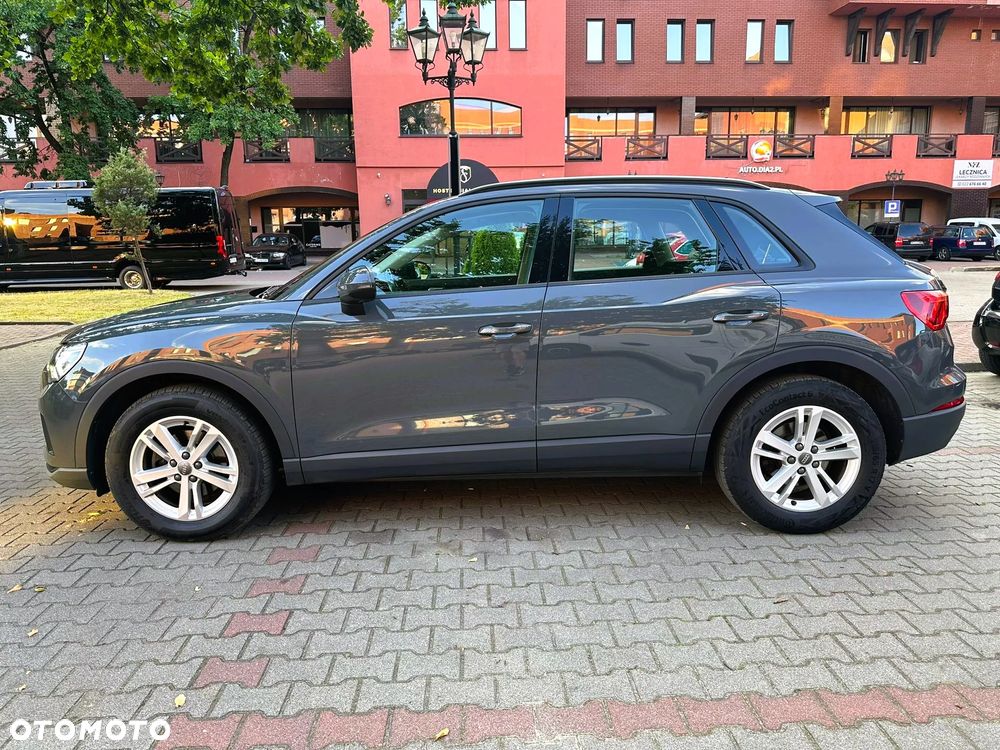 Audi Q3 2.0 TDI S tronic design - 2