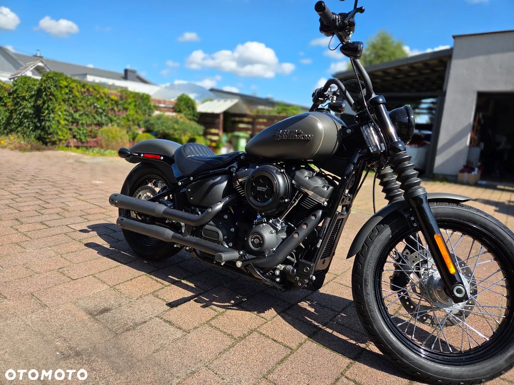 Harley-Davidson Softail Street Bob - 4