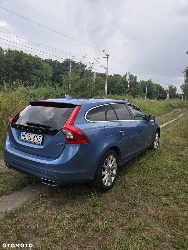 Volvo V60 D4 Geartronic Summum - 2