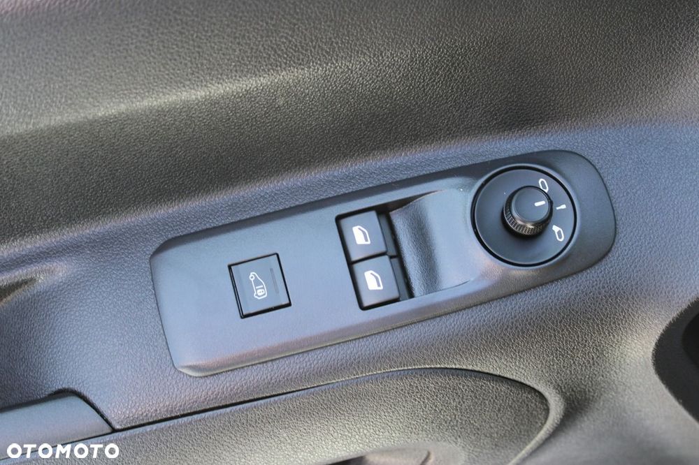 Toyota Proace City - 16