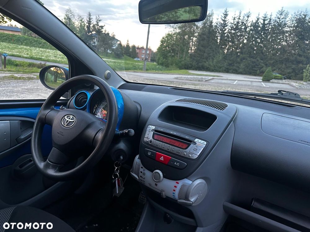 Toyota Aygo CoolBlue - 11