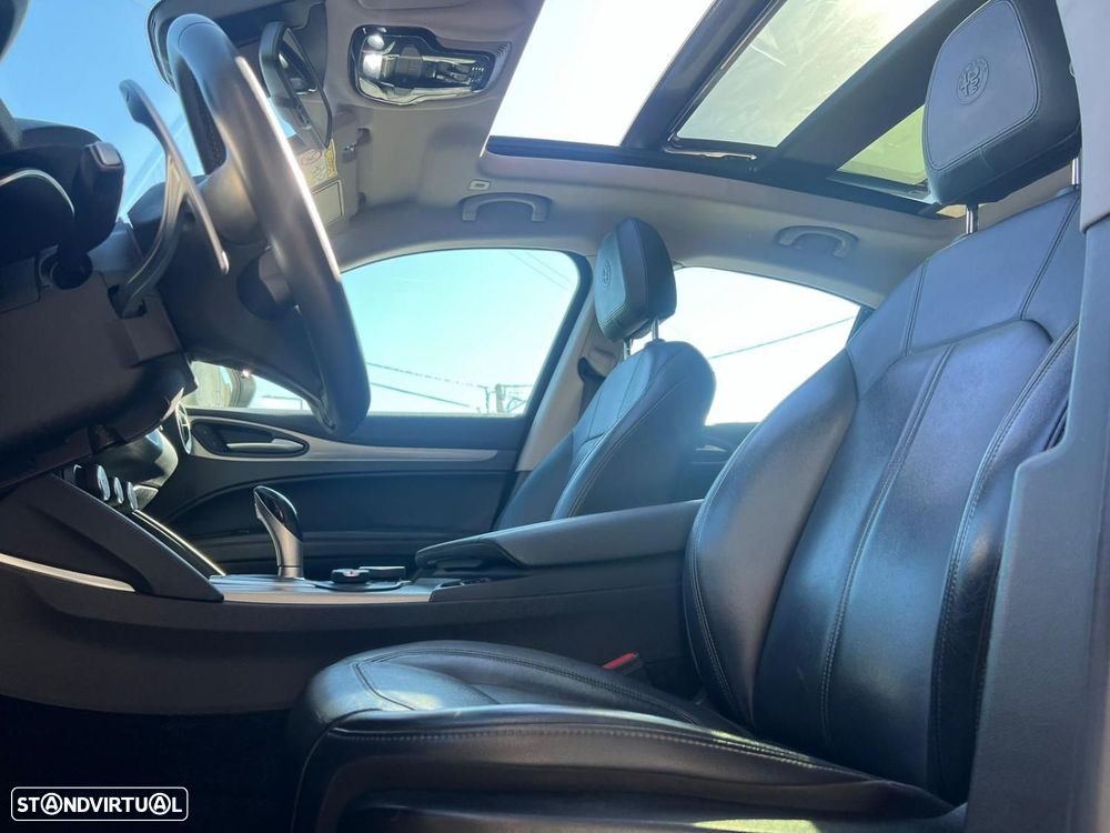 Alfa Romeo Stelvio 2.2 D Super AT8 Q4 - 4
