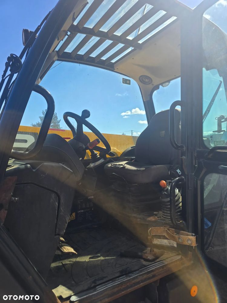 JCB 541-70 AGRI PLUS - 8