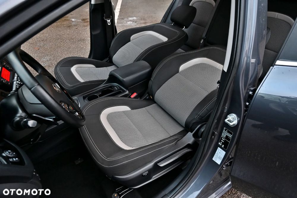 Kia Ceed 1.6 GDI DCT Spirit - 33