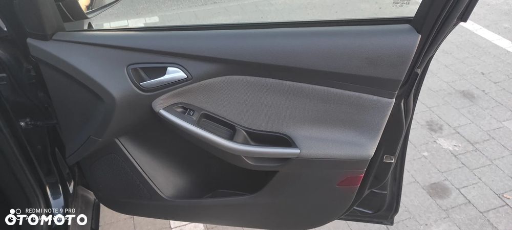 Ford Focus 1.0 EcoBoost Start-Stopp-System SYNC Edition - 15