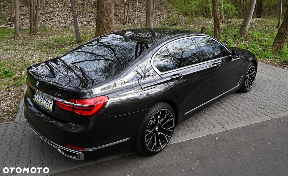 BMW Seria 7 730d xDrive - 21