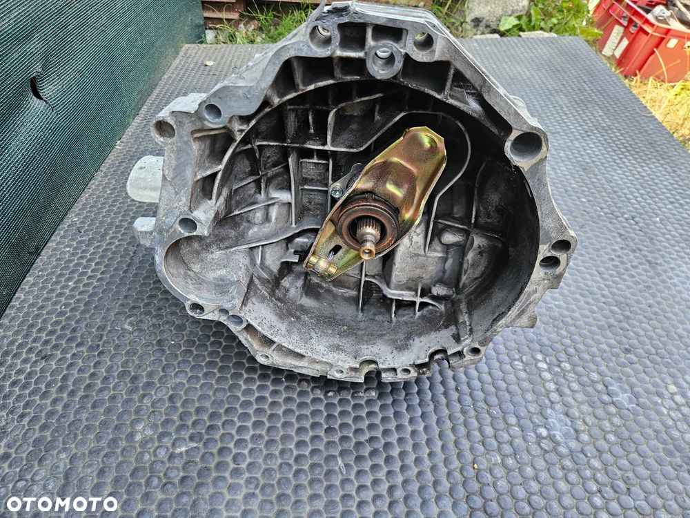Skrzynia 5 Biegow FJP Lozysko Benzyna 2.0 ALT Audi A4 B6 VW - 10