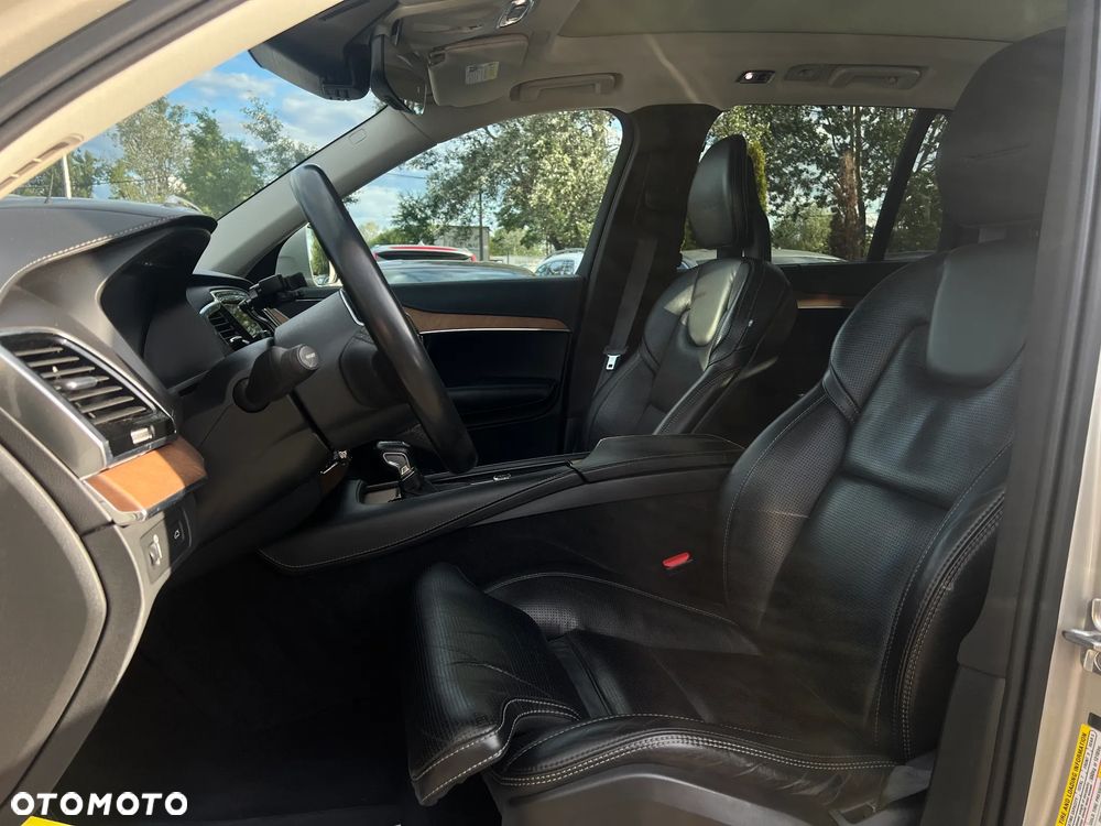 Volvo XC 90 - 15