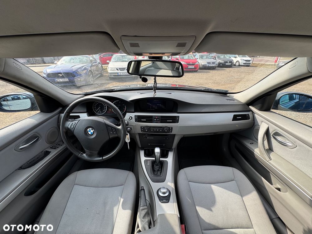 BMW Seria 3 320d DPF Edition Fleet Exclusive - 31