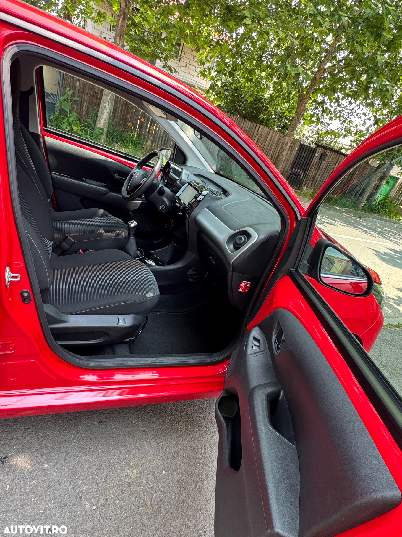 Peugeot 108 PureTech 82 Allure - 12