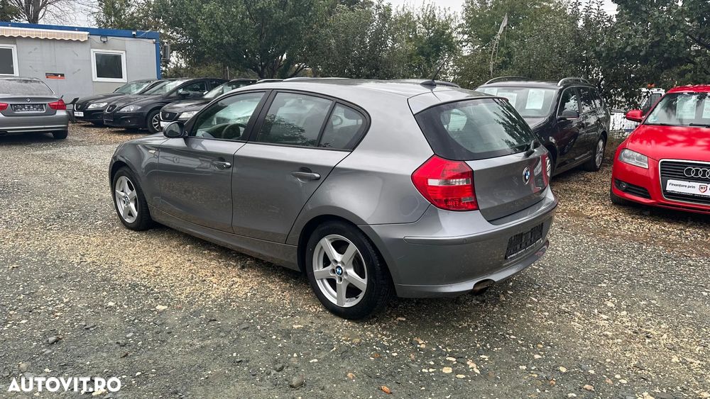 BMW Seria 1 116i - 22