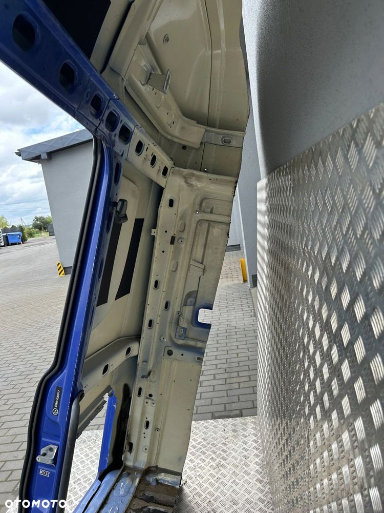 BOK KABINY SCANIA CR19 HIGHLINE - 4