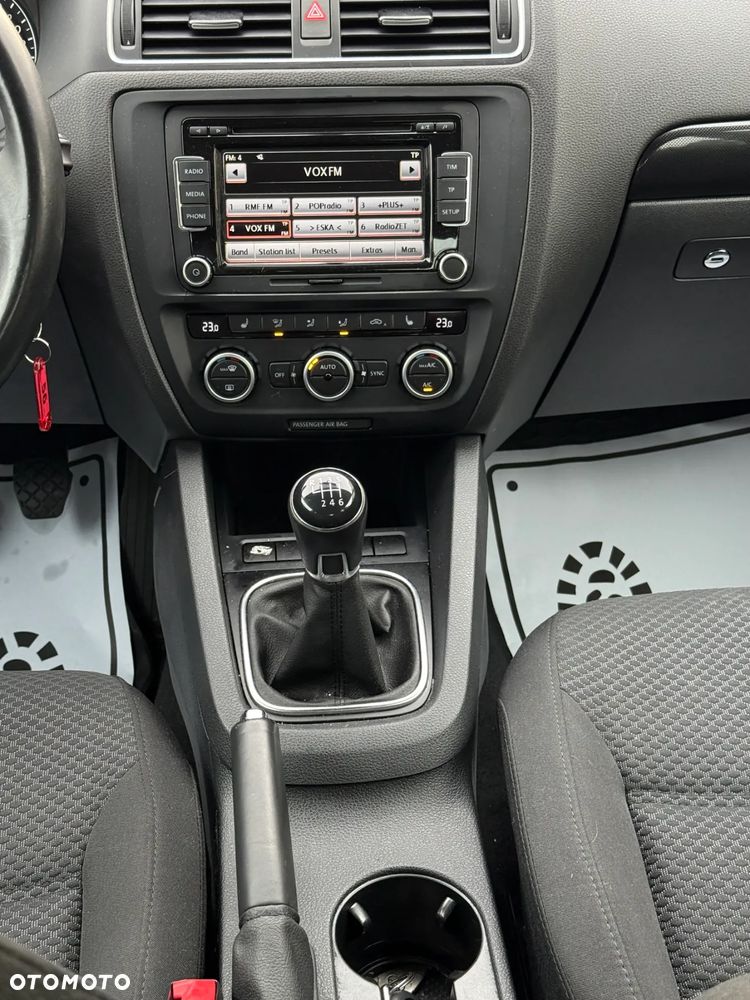 Volkswagen Jetta 1.4 TSI Comfortline CityLine - 11