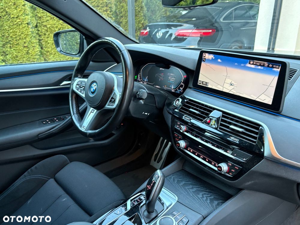 BMW Seria 5 530e M Sport sport - 14
