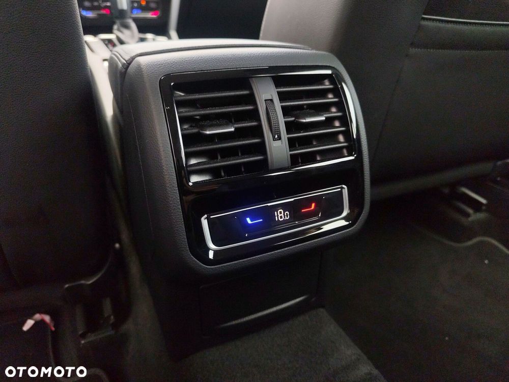 Volkswagen Passat Alltrack - 14