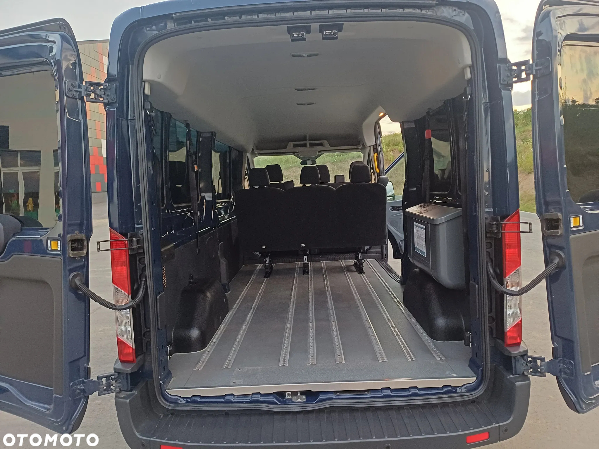 Ford Transit - 21