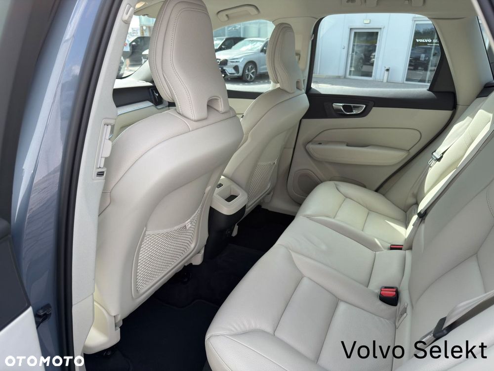 Volvo XC 60 - 22