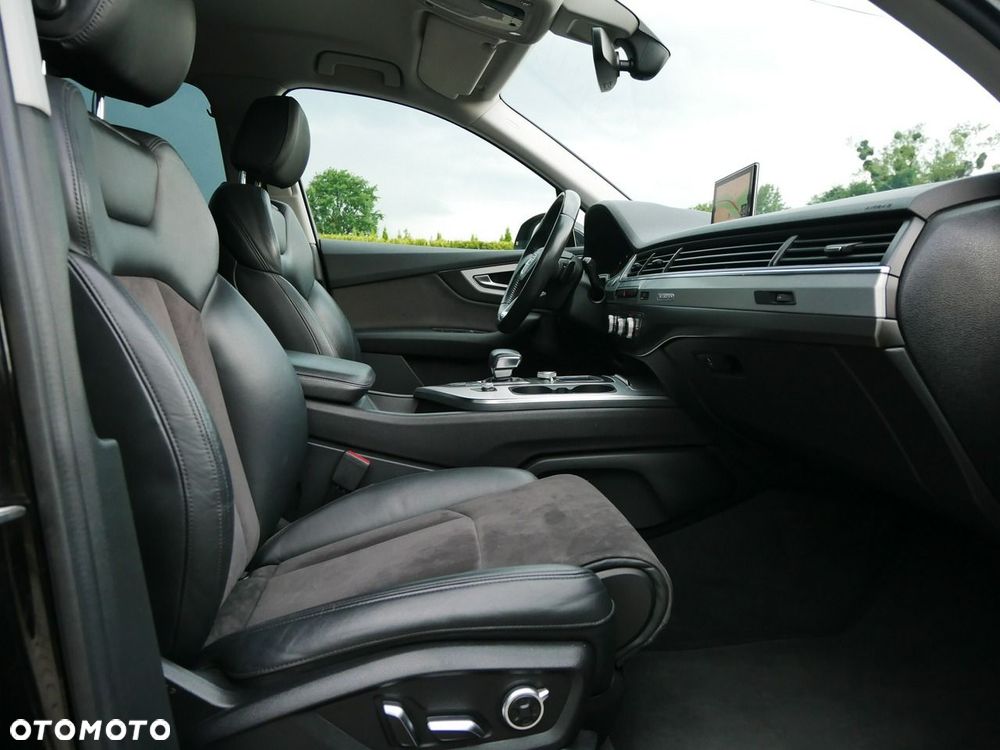 Audi Q7 3.0 TDI ultra Quattro Tiptronic - 24