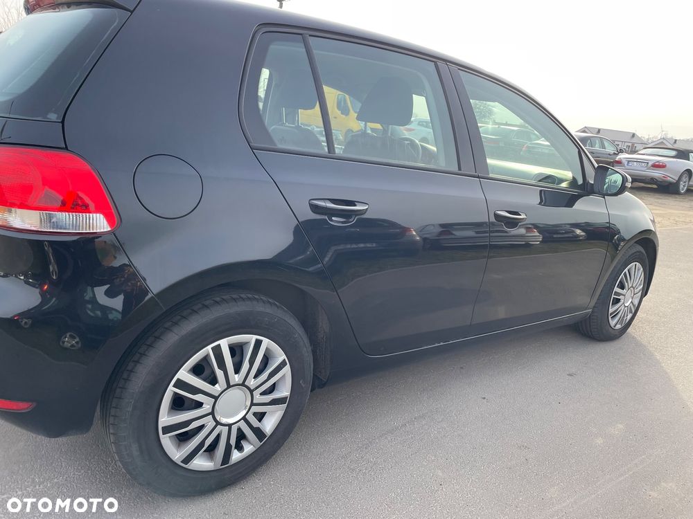 Volkswagen Golf 1.6 TDI BlueMotion Technology Trendline - 17
