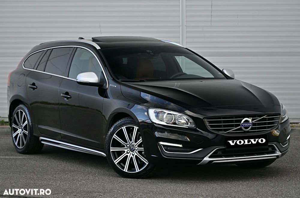 Volvo V60 D6 Plug-In-Hybrid AWD Geartronic Summum - 3