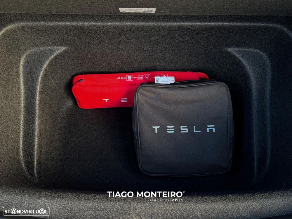 Tesla Model Y Tração Traseira - 48