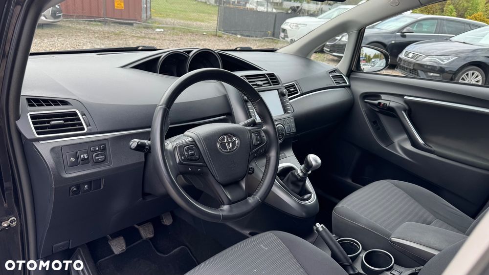 Toyota Verso 1.8 Premium EU5 7os - 31