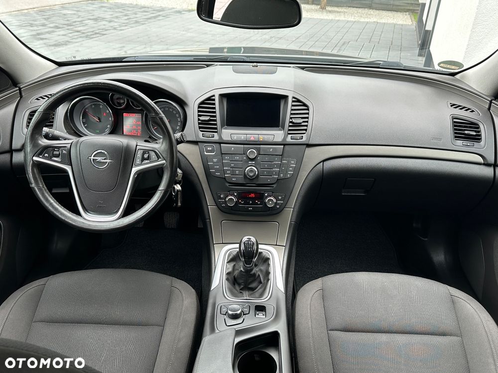 Opel Insignia - 16