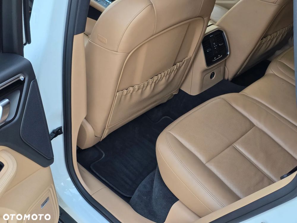 Porsche Macan - 22