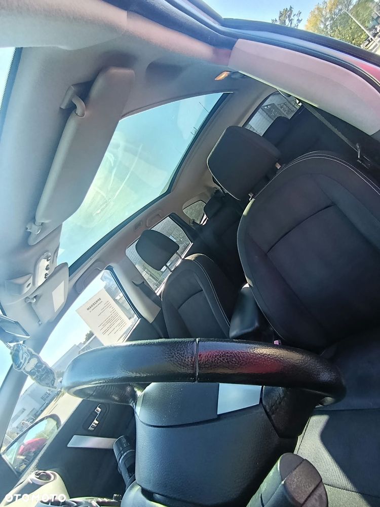 Nissan Qashqai+2 - 9