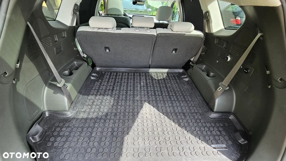 Hyundai Santa Fe - 10