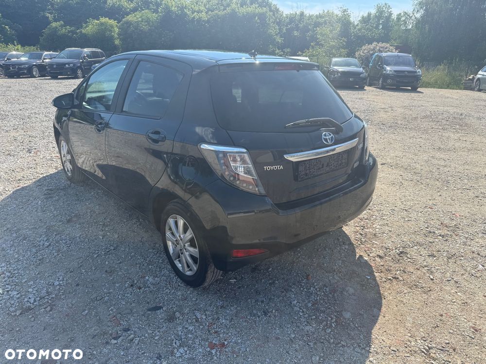 Toyota Yaris Hybrid 100 Sol - 7