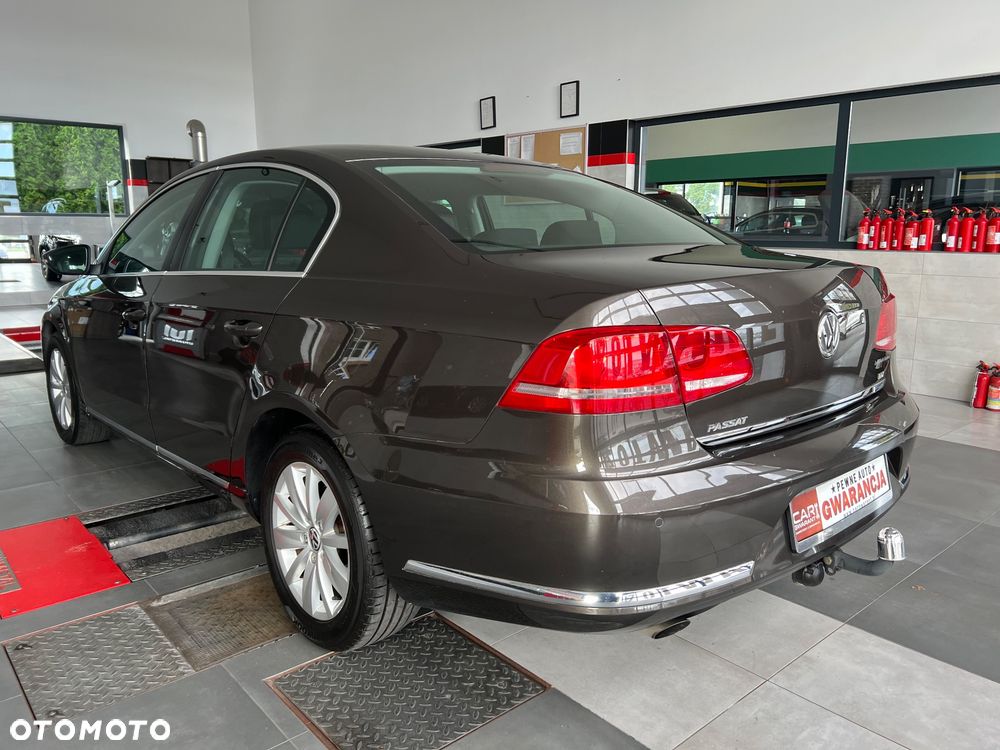 Volkswagen Passat 1.6 TDI (BlueMotion Technology) Comfortline - 4