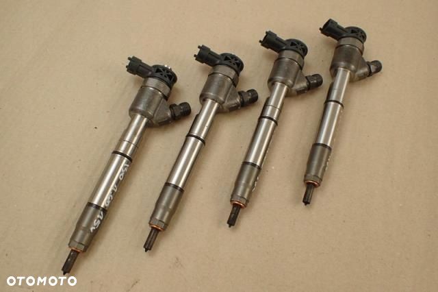 WTRYSKIWACZE KIA CARENS HYUNDAI I30 1.6 1.7 CRDI - 1