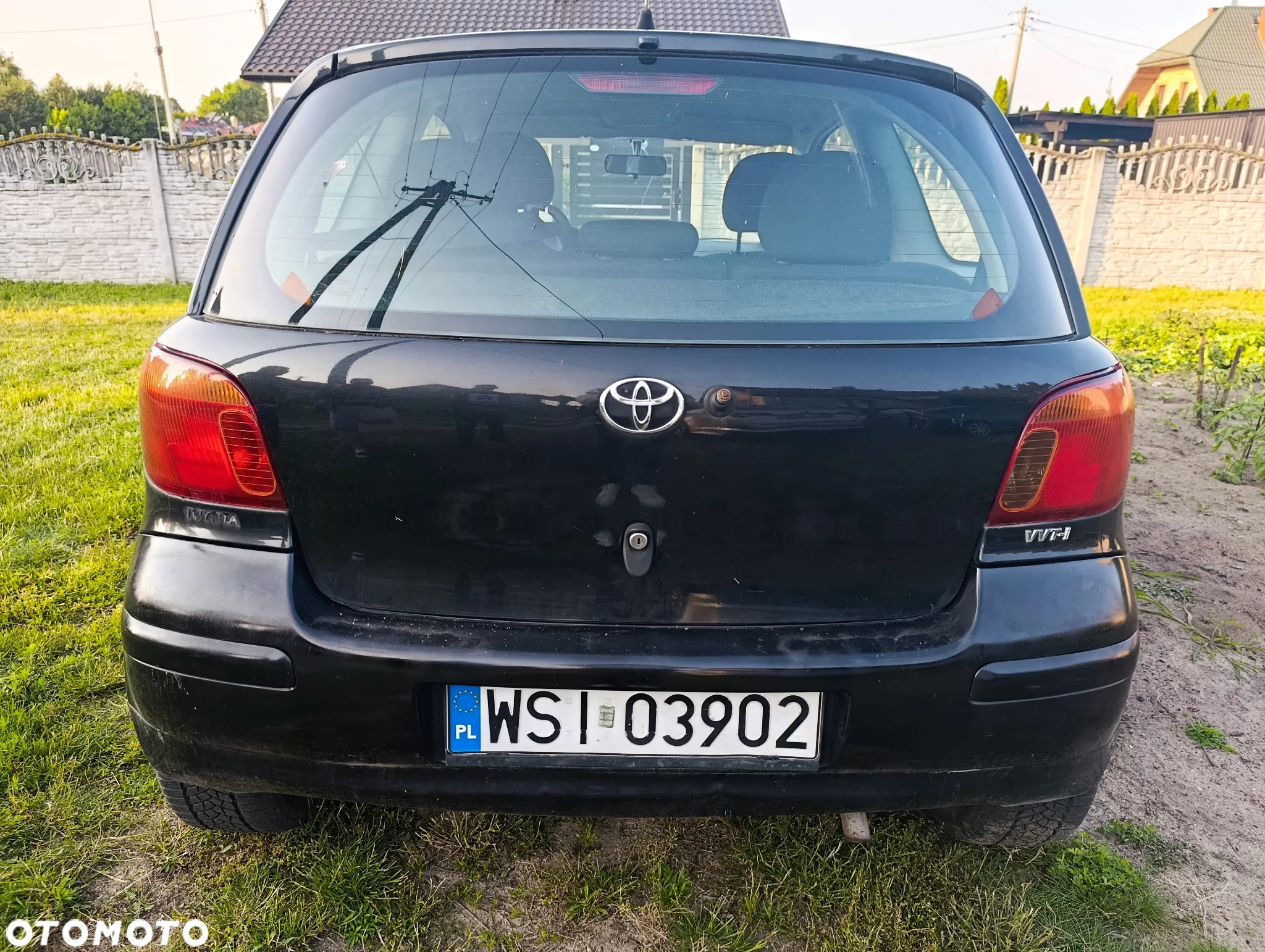 Toyota Yaris - 12