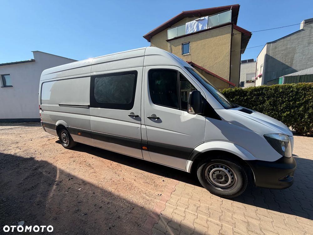 Mercedes-Benz Sprinter - 1