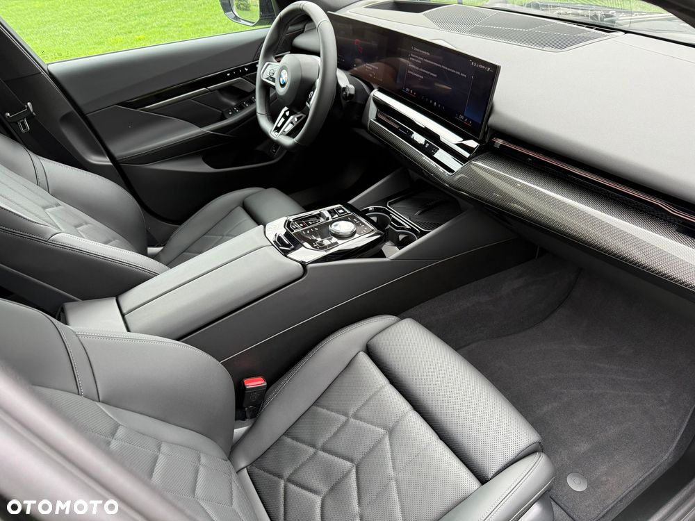 BMW Seria 5 520d xDrive - 21