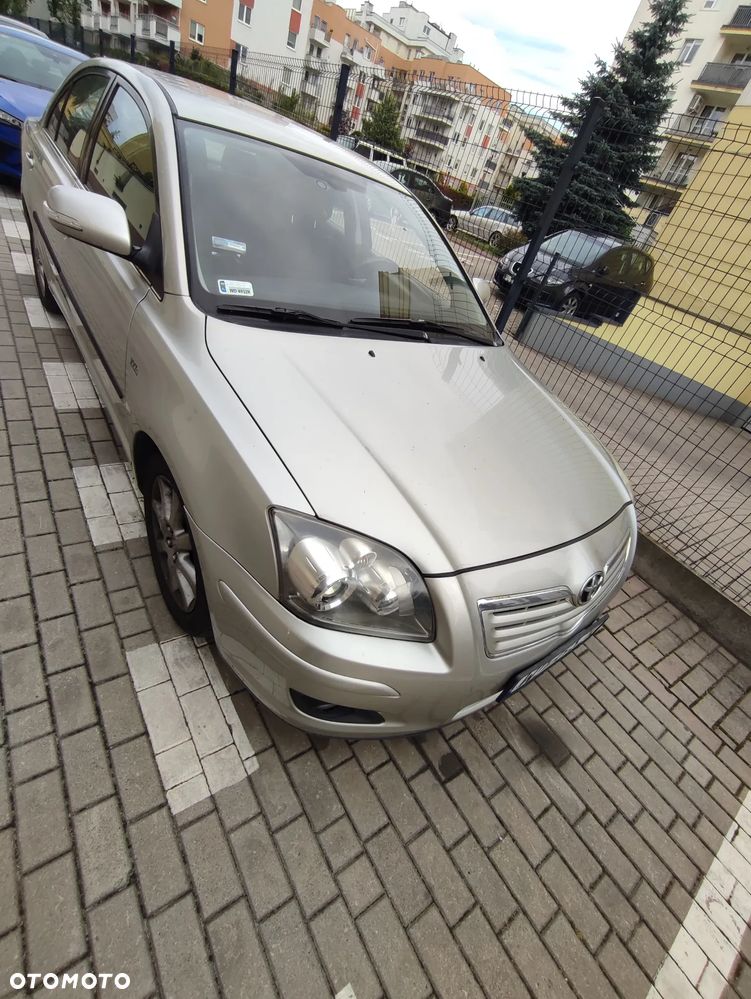 Toyota Avensis 1.8 VVT-i Sol - 6