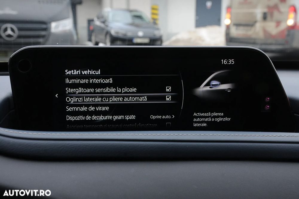 Mazda CX-30 SKYACTIV-D 1.8 - 16