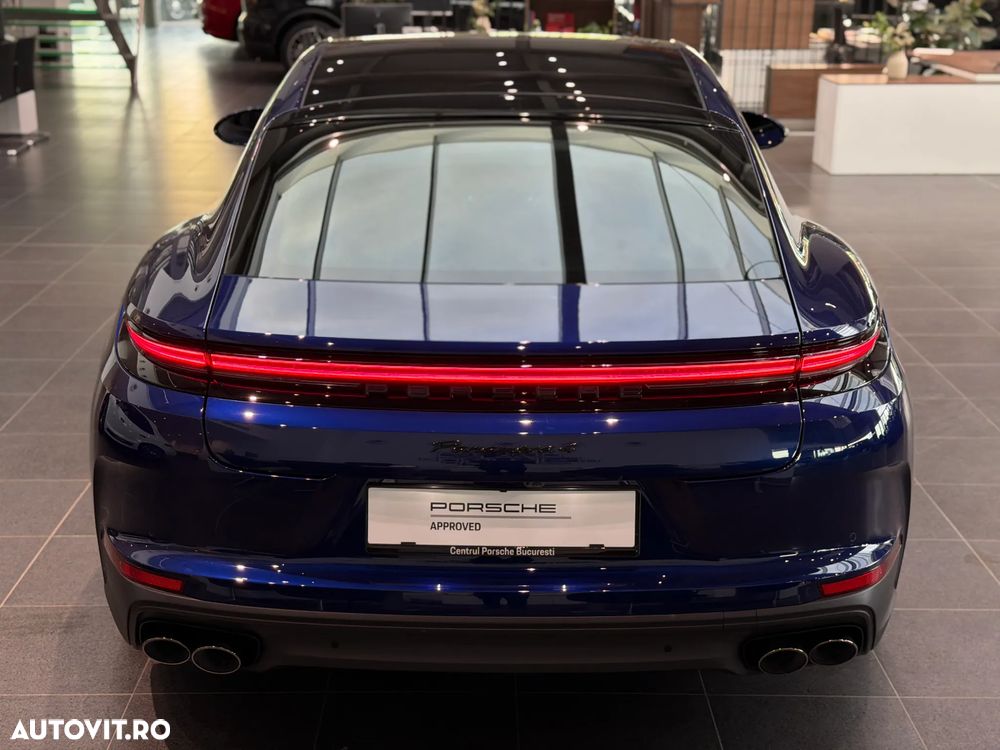 Porsche Panamera 4 E-Hybrid - 8