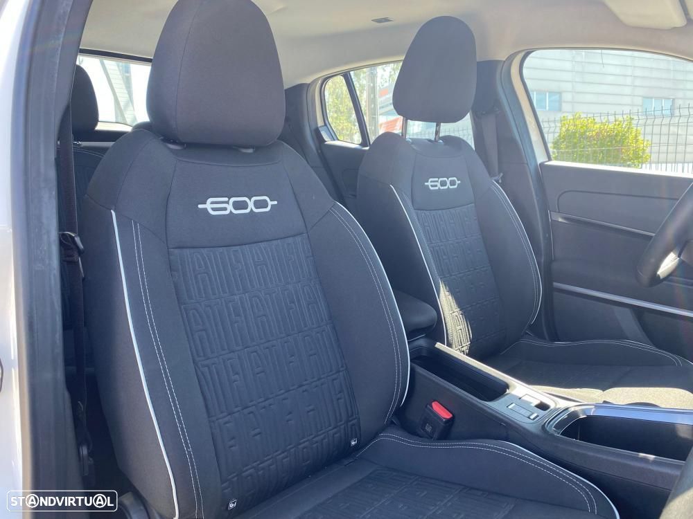 Fiat 600e 54 kWh (RED) - 9