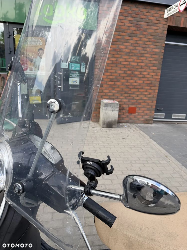 Vespa LX - 7