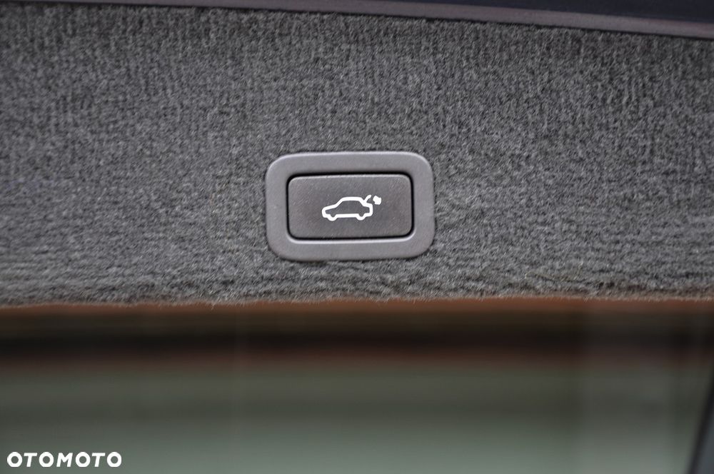 Volvo XC 60 D5 AWD Geartronic Summum - 40