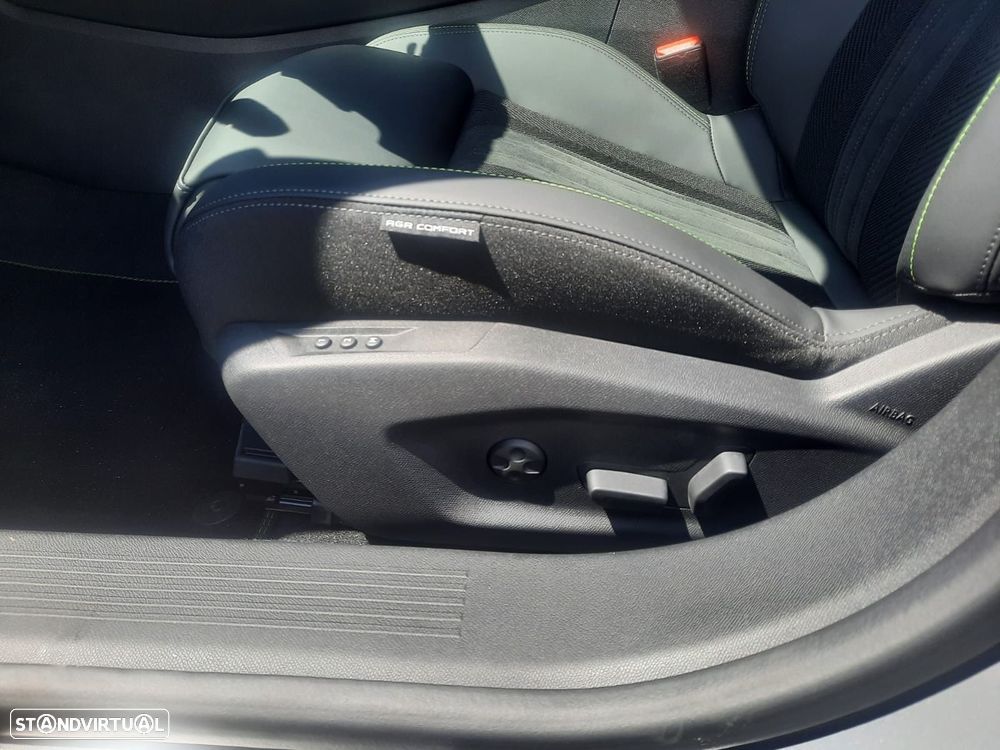 Peugeot 408 - 10