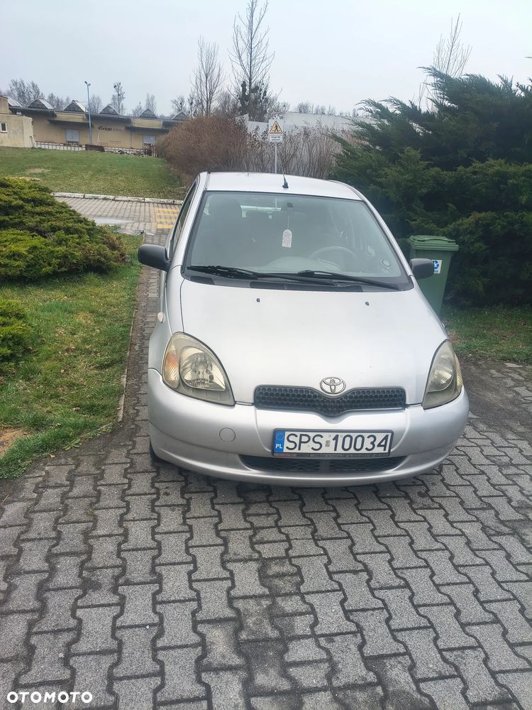Toyota Yaris 1.0 Base - 5