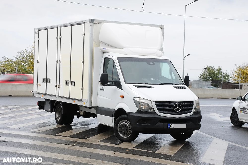 Mercedes-Benz Sprinter - 15