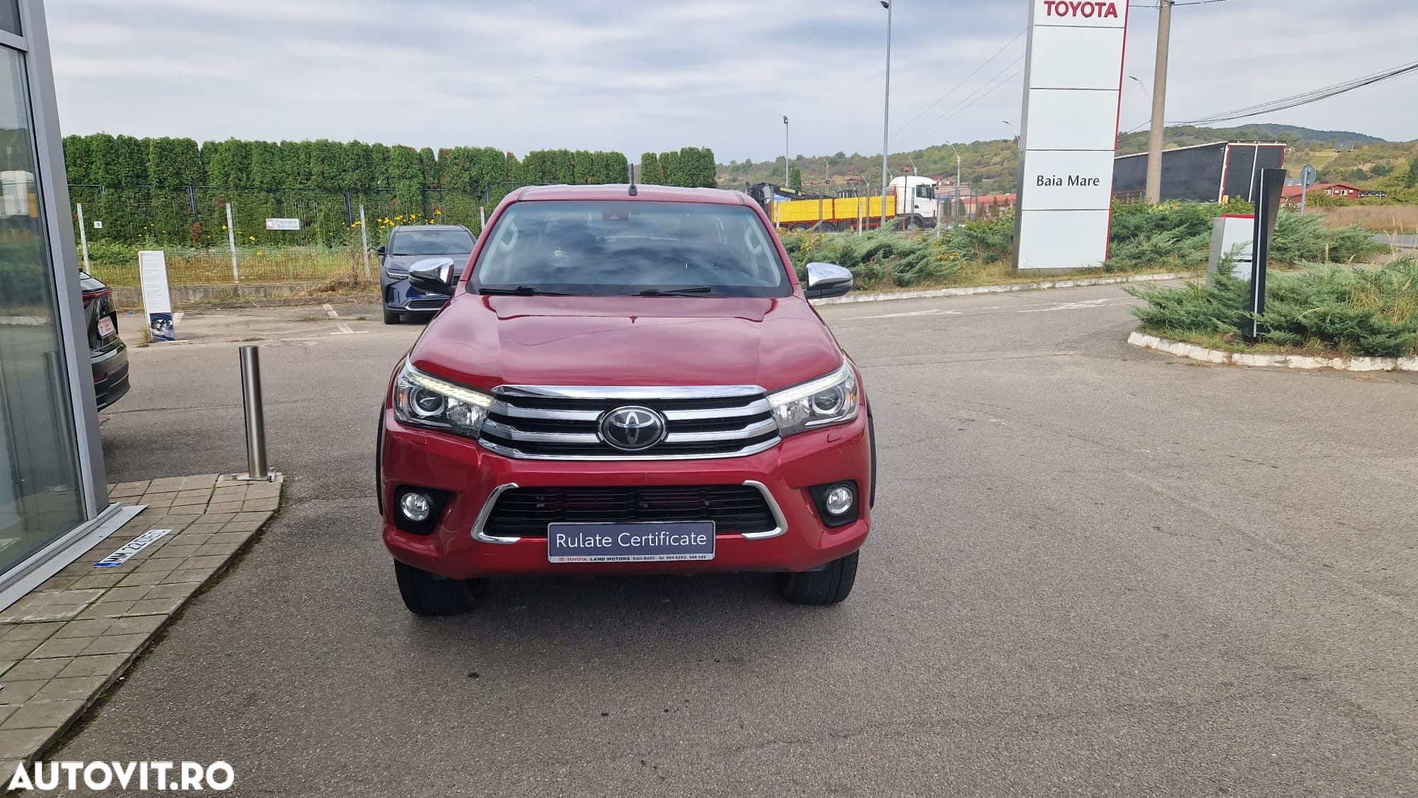 Toyota Hilux 4x4 Double Cab A/T Invincible - 3