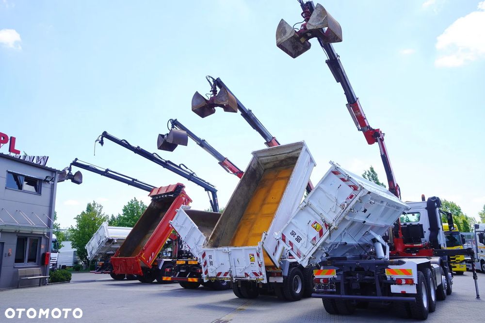 Mercedes-Benz Arocs 3236 8×4 / 90 tho. km / Fassi F155A.0.22 / remote control / 2-way tipper / Bortmatic_255983 - 3