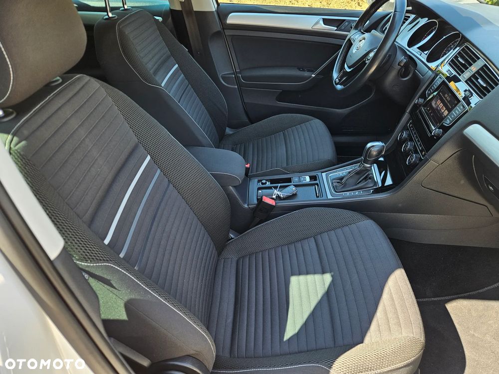 Volkswagen Golf 1.6 BlueTDI DSG Cup - 11